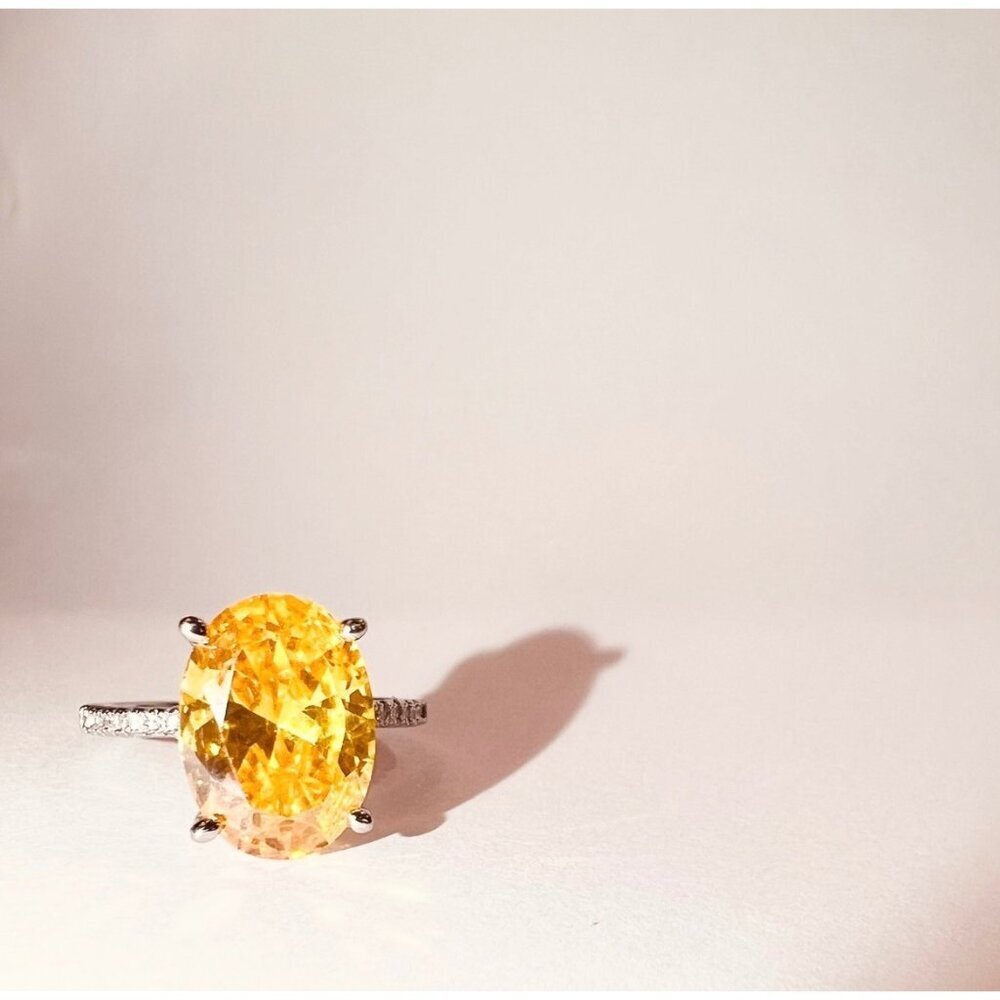 Sterling Silver 925 Ring With Yellow Oval CZ Stone & Moissanite Accents Size 8.2